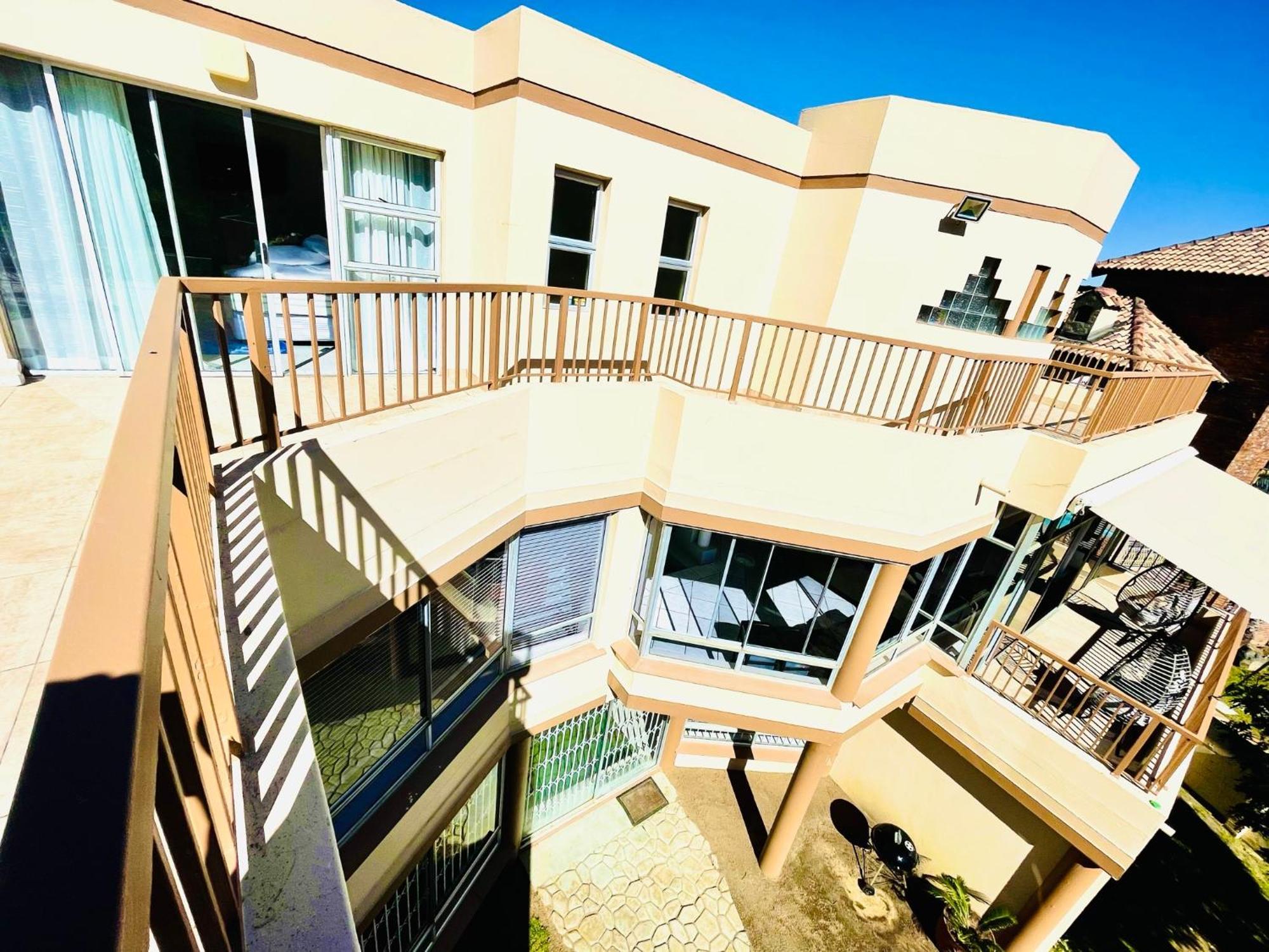 Hotel Vibes Cape Town Plattekloof Экстерьер фото